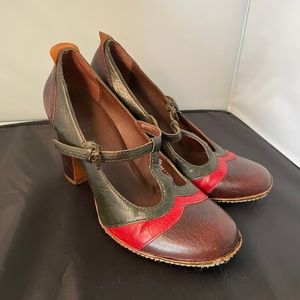 Frye Adrienne t-strap heels - Size 7.5